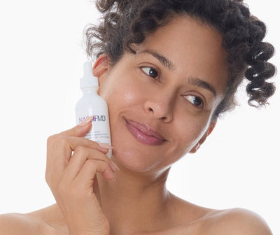 Vitamin C Vs Niacinamide: What’s the Difference and Can You Use Both?